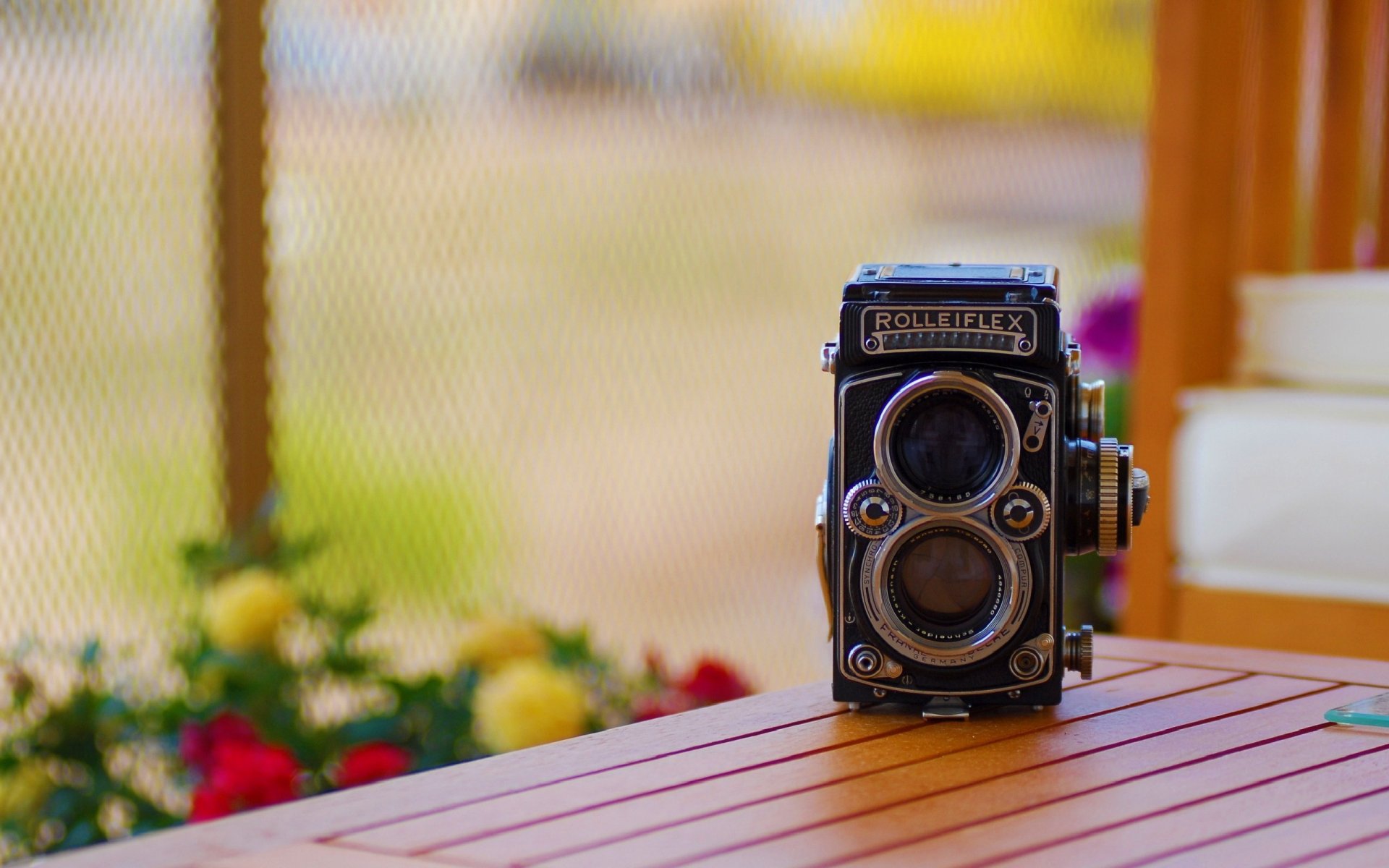 appareil photo rolleiflex table