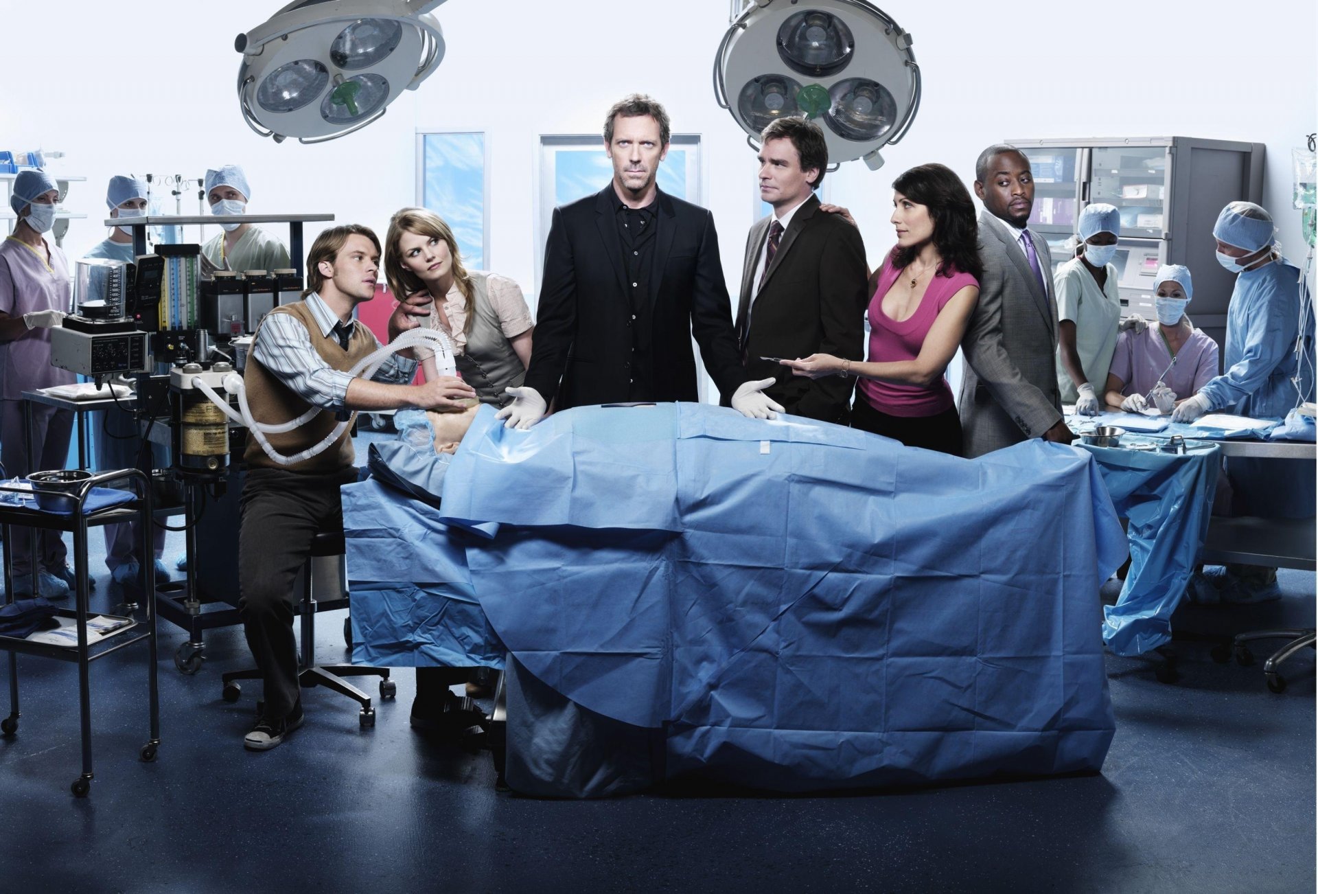 operating room his team dr. house actors movie medicine