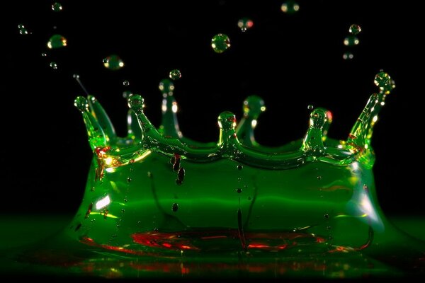 Crown of water with red illumination