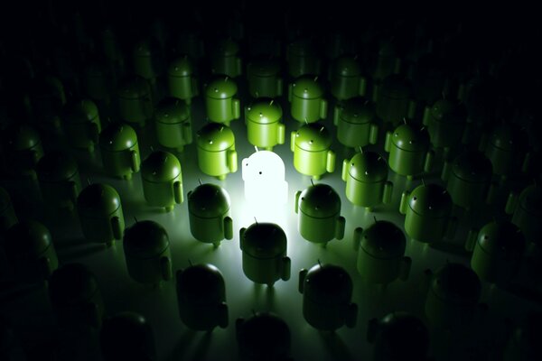 Android robots around the green light