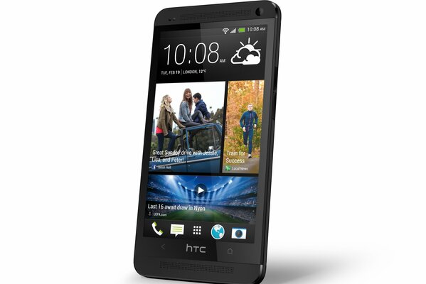 Htc-Telefon mit eingeschaltetem Bildschirm