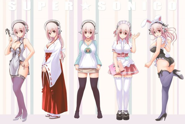 Anime. Un harem de filles. Filles en costumes