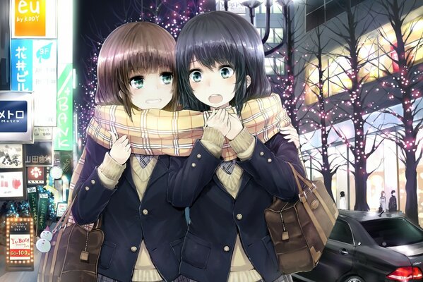 Zwei Mädchen bei kaltem Wetter