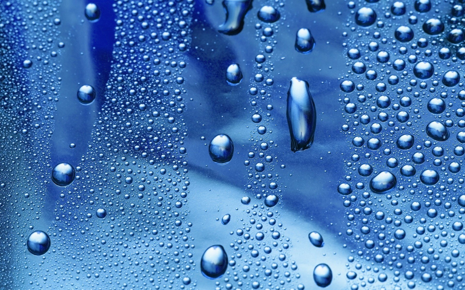 water drops glass streaks blue