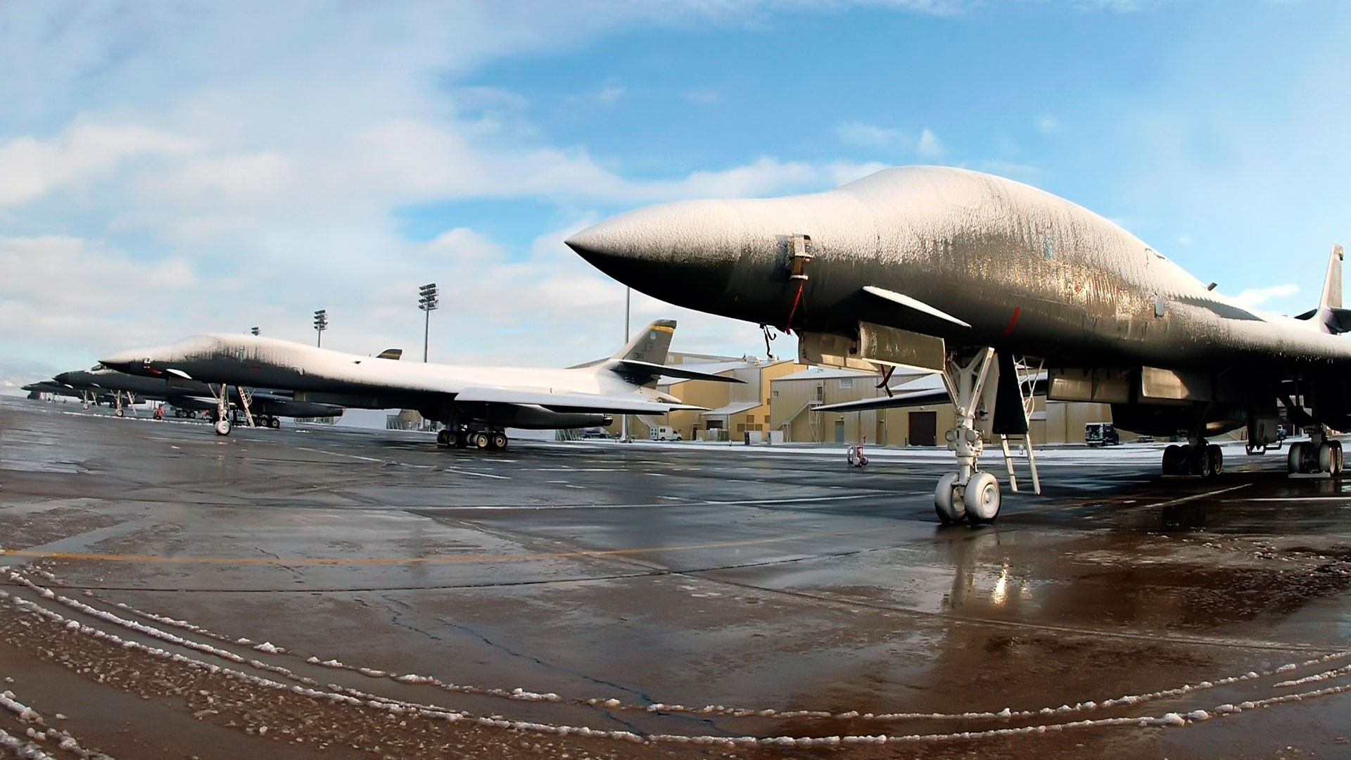 estacionamiento aeródromo nieve militar avión