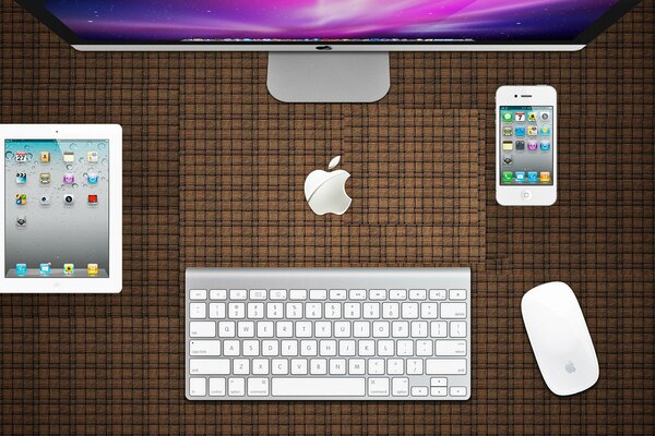 Equipo completo de Apple blanco