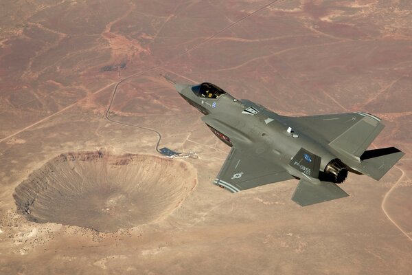 Avión militar Lockheed Martin realiza vuelo de prueba