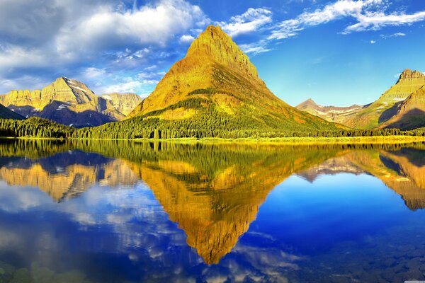 Lake in the mountains of Montana. Landscape with reflection in the lake