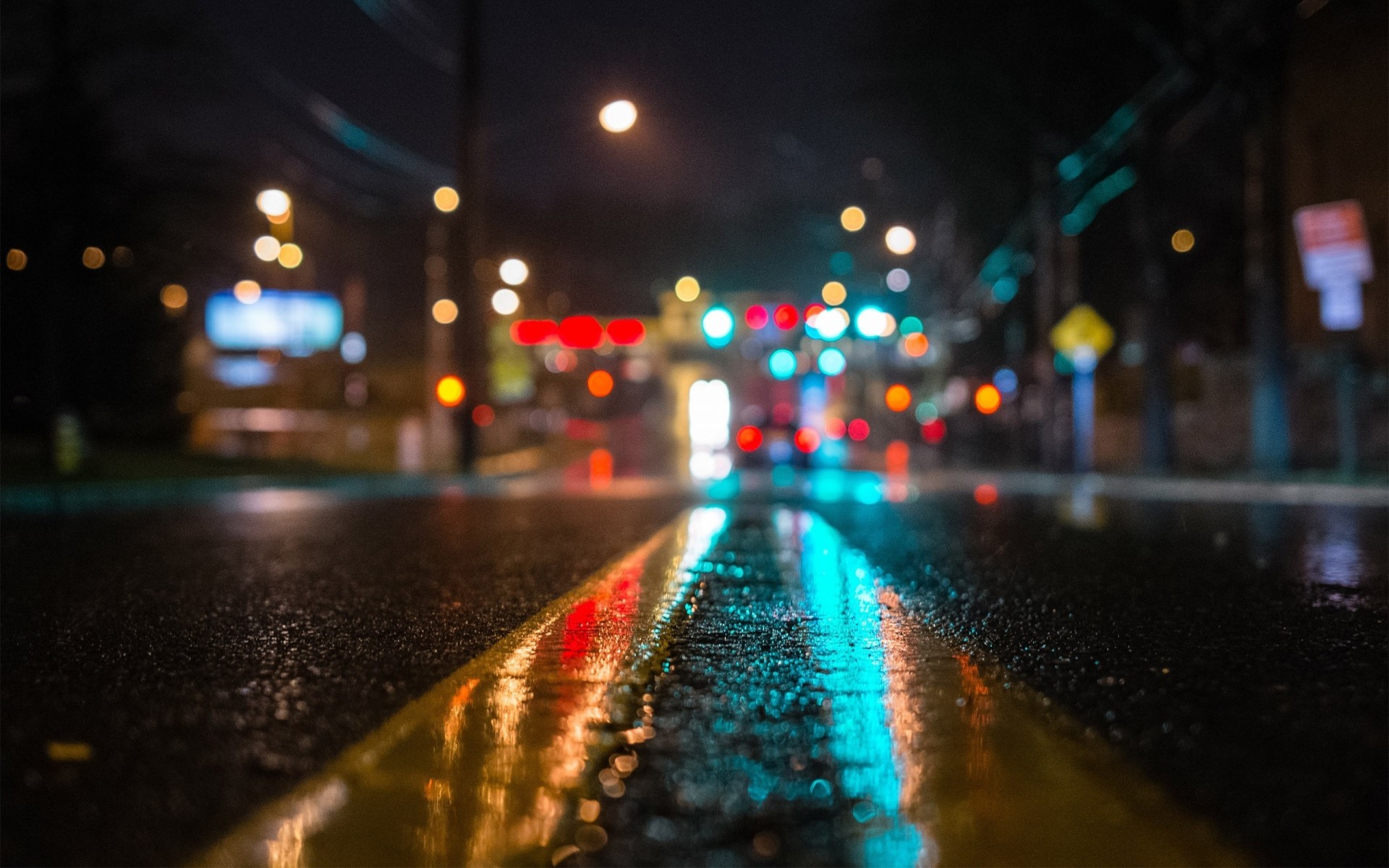 lumière rue nuit ville route