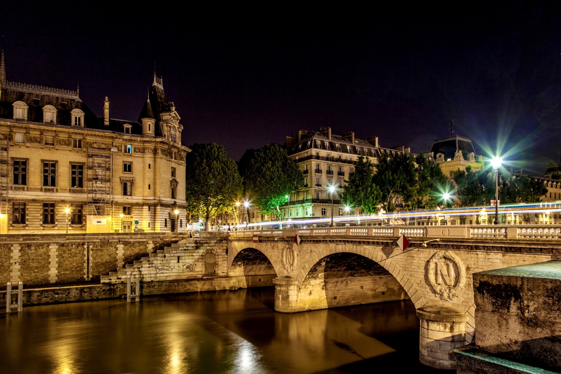 lumières phares nuit france pont paris île-de-france qatar airways ville lumière