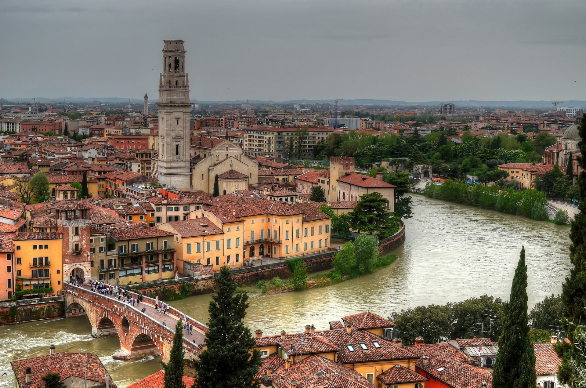 italy ponte pietra verona river river adige bridge panorama building embankment