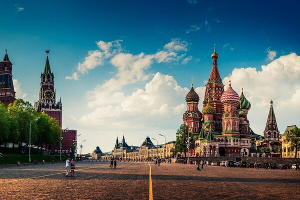 Sunny day on Momkovskaya square