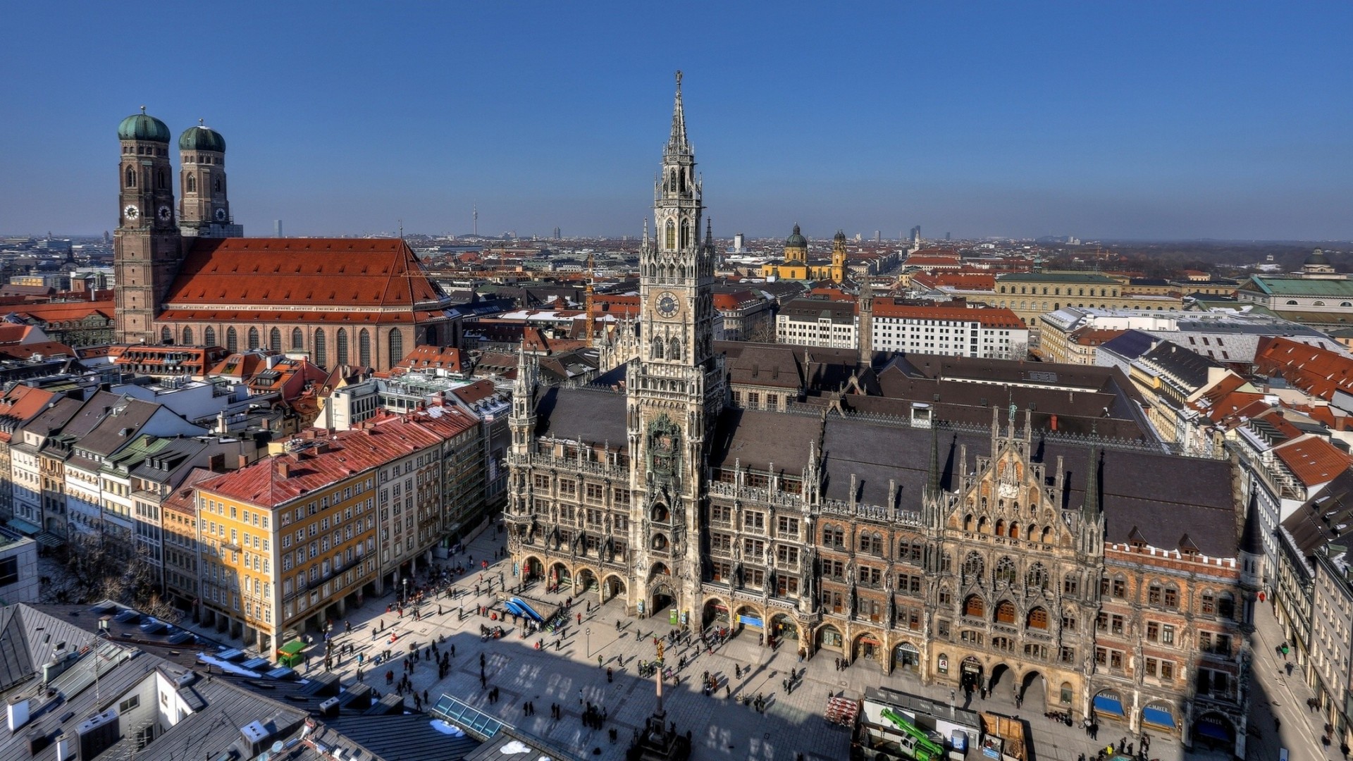 hôtel de ville munich place bavière bâtiment allemagne marienplatz rénovation nouvel hôtel de ville