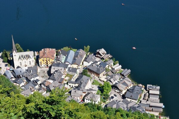 Vista panoramica del Lago Hallstatt