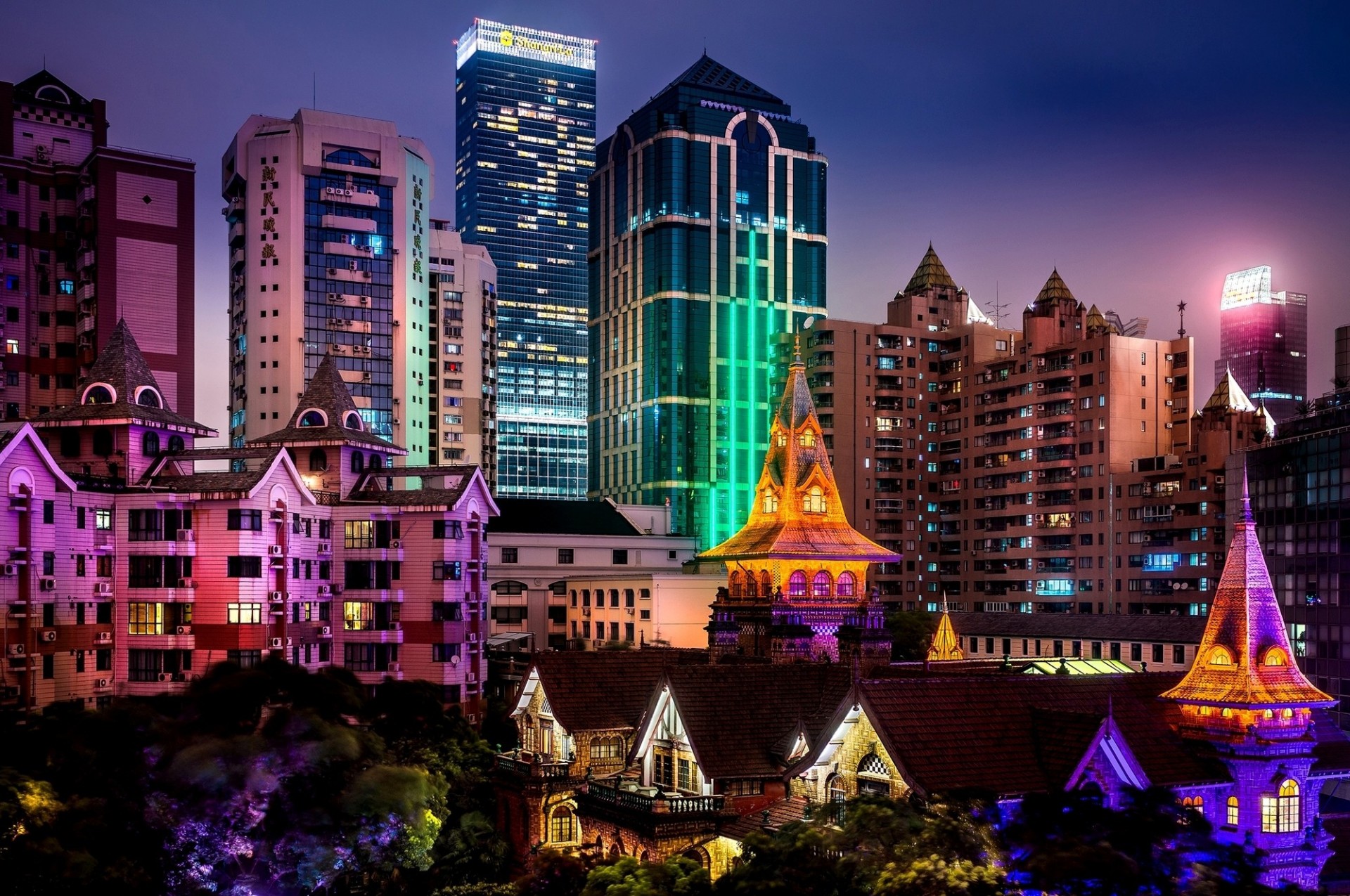 lumières gratte-ciel nuit chine asie arbres rétro-éclairage shanghai ville bâtiment toit maisons