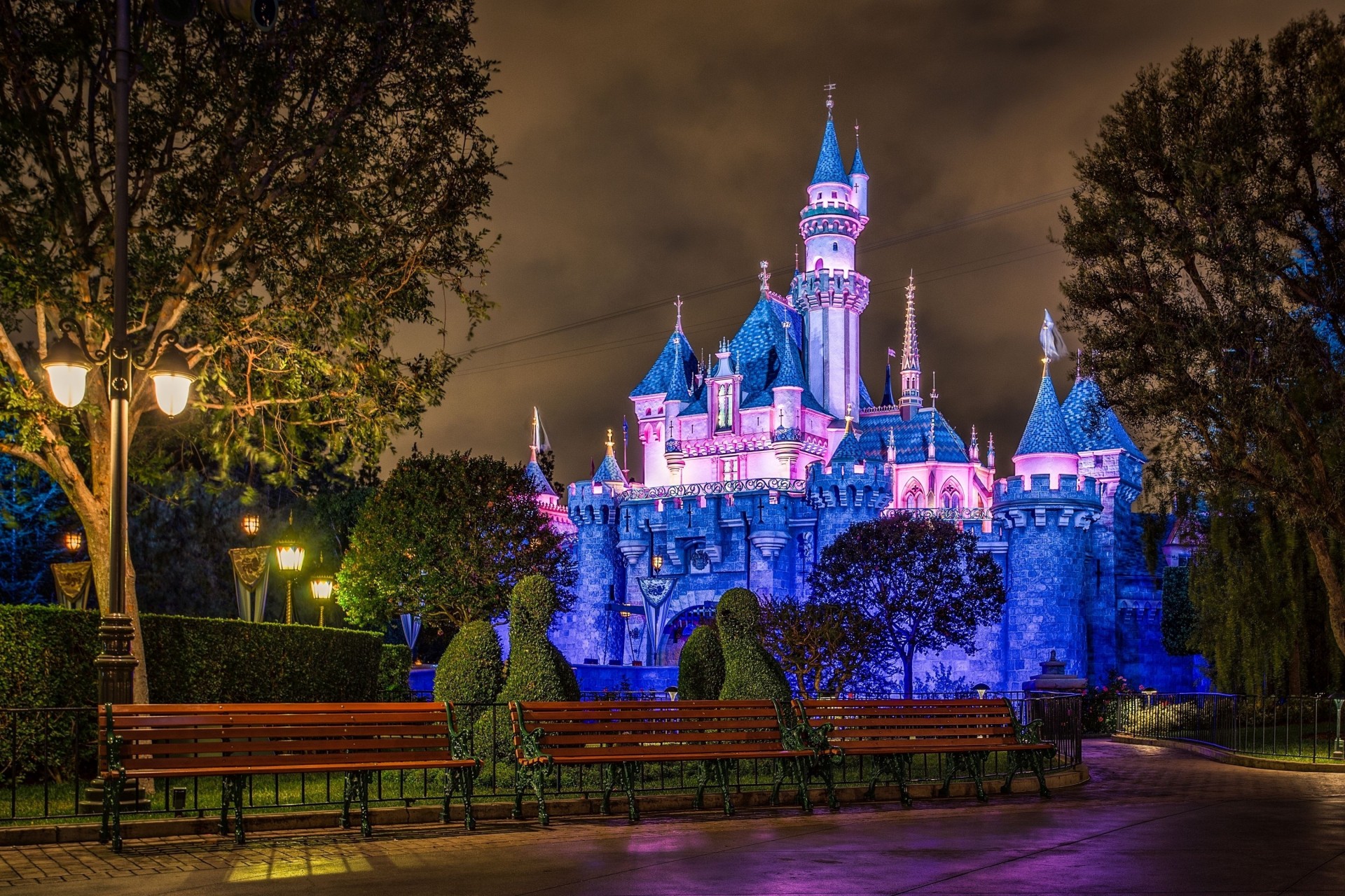 california light disneyland anaheim sleeping beauty castle benche