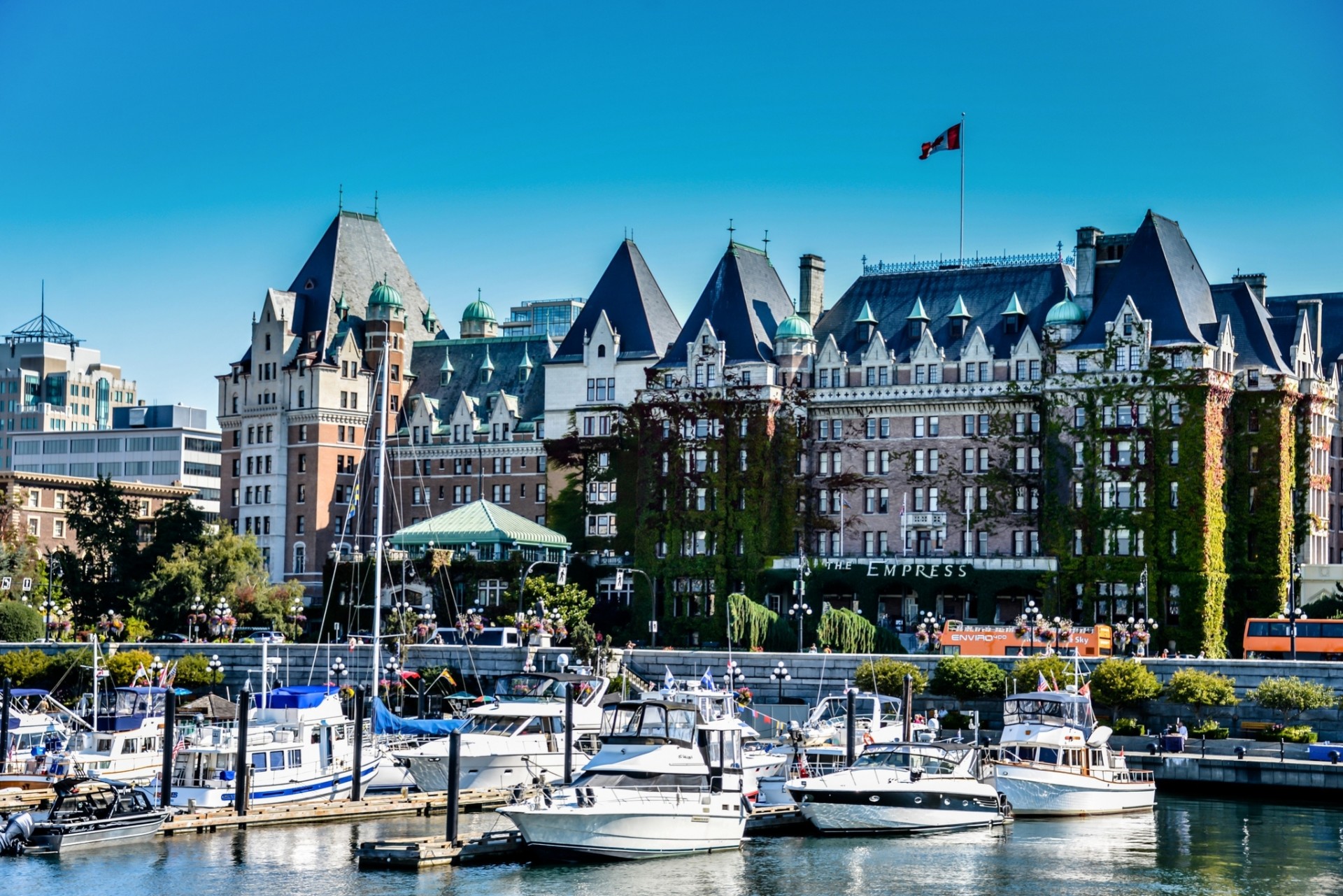 colombie-britannique victoria yachts bateaux quai canada port bâtiment promenade