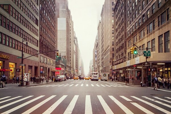 Strada e attraversamento pedonale a Chicago