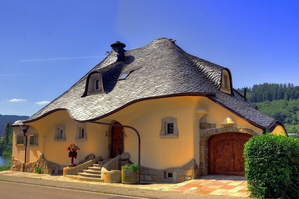 An unusual, stylish house in the province of Germany