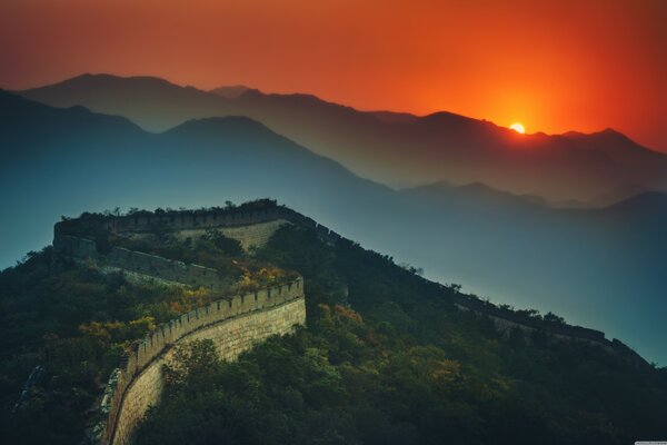 Chinesische Mauer bei Sonnenuntergang