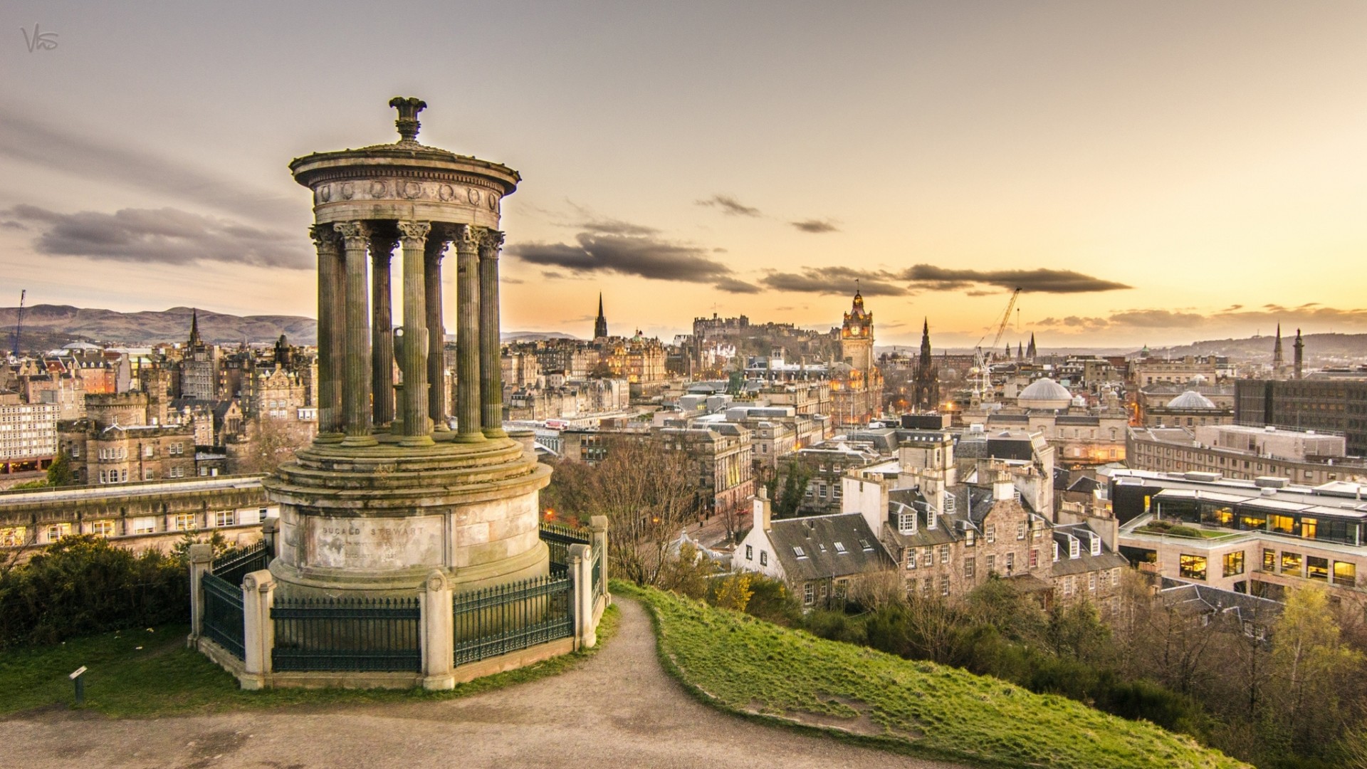 calton hill panorama edimburgo scozia