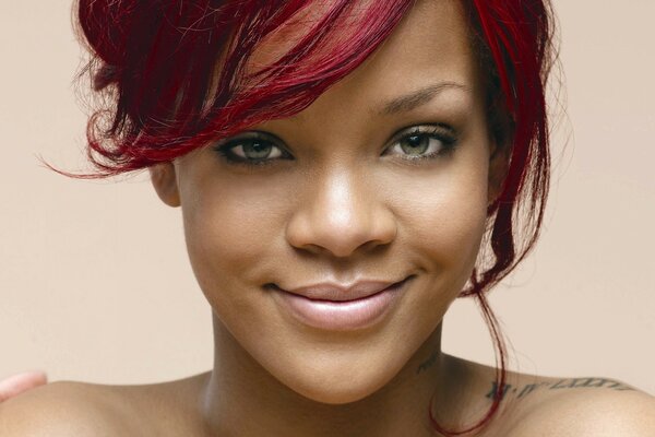 Rihanna s face is swarthy straight brunette