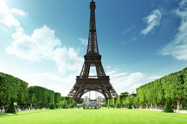 Panorama of the Eiffel tower la tour eiffel