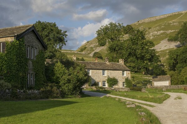 English buildings in sunny weather