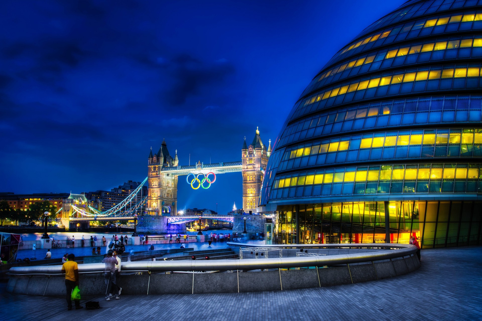 tower bridge londyn