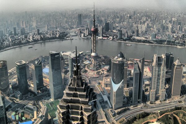 Серые небоскребы города шанхай