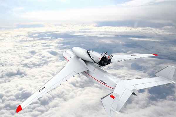 Avión vuela sobre las nubes entrega nave espacial