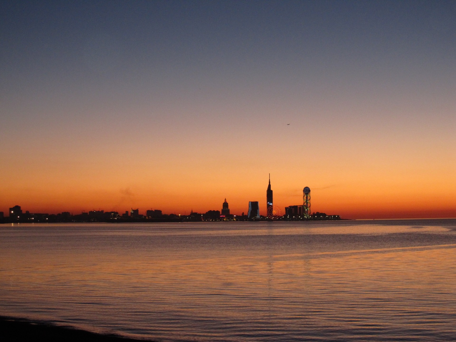 tramonto città notte mare autunno bello