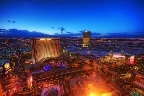 Night atmospheric photo of the city