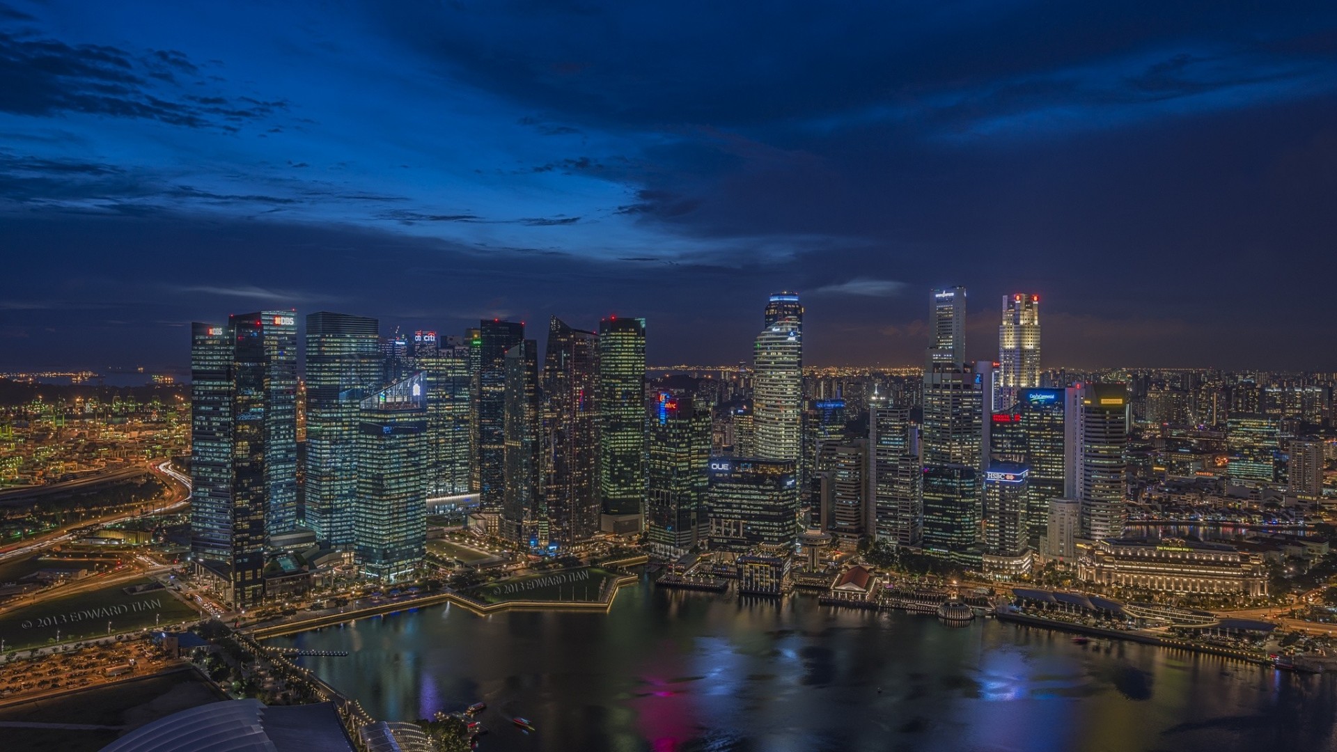 marina bay skyscraper panorama singapore bay night city