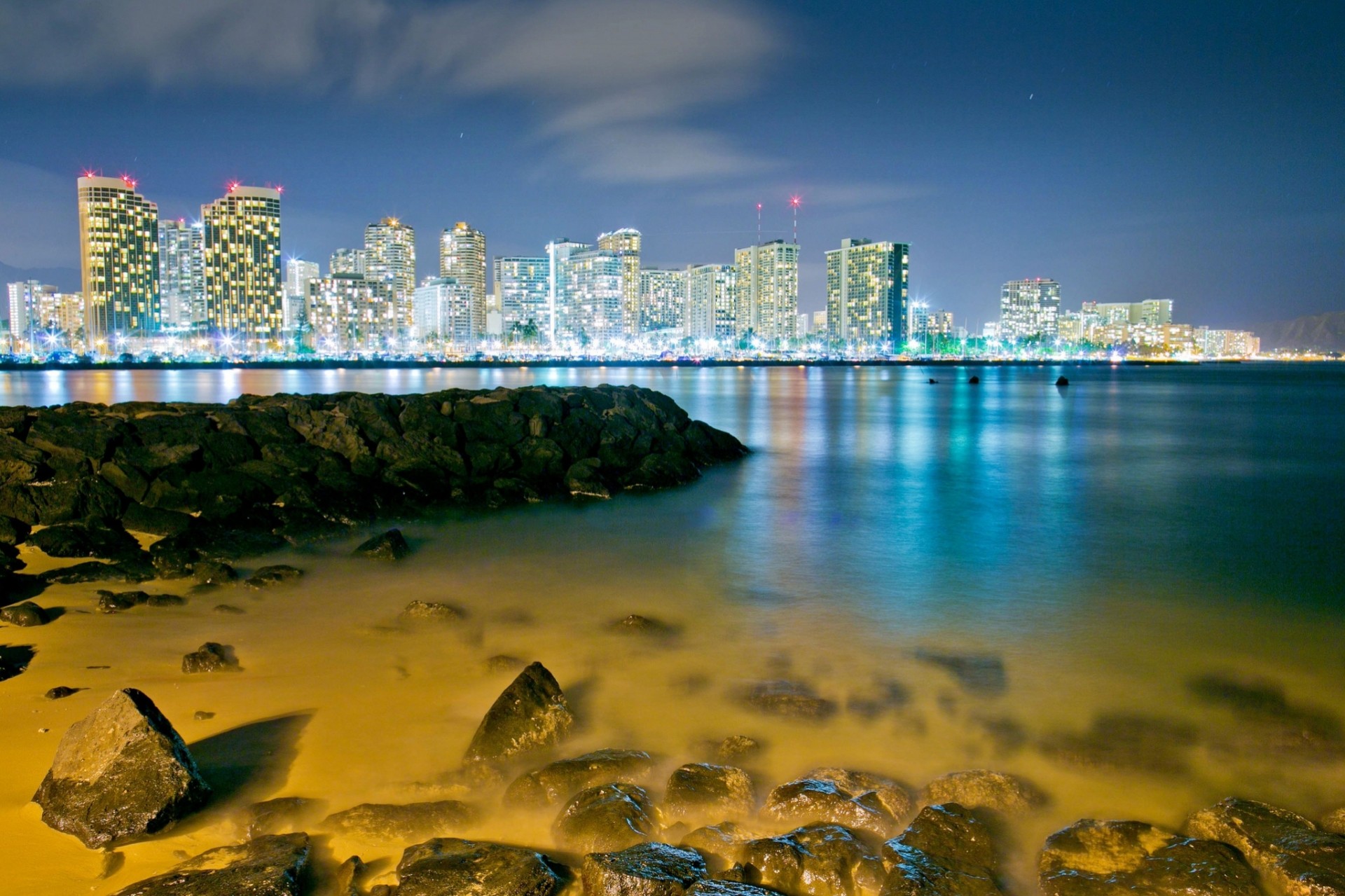 pierres honolulu baie hawaii ville de nuit