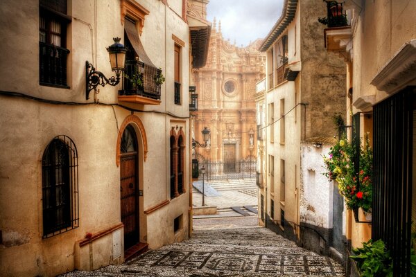 Casas y calles de la ciudad española de Guadix