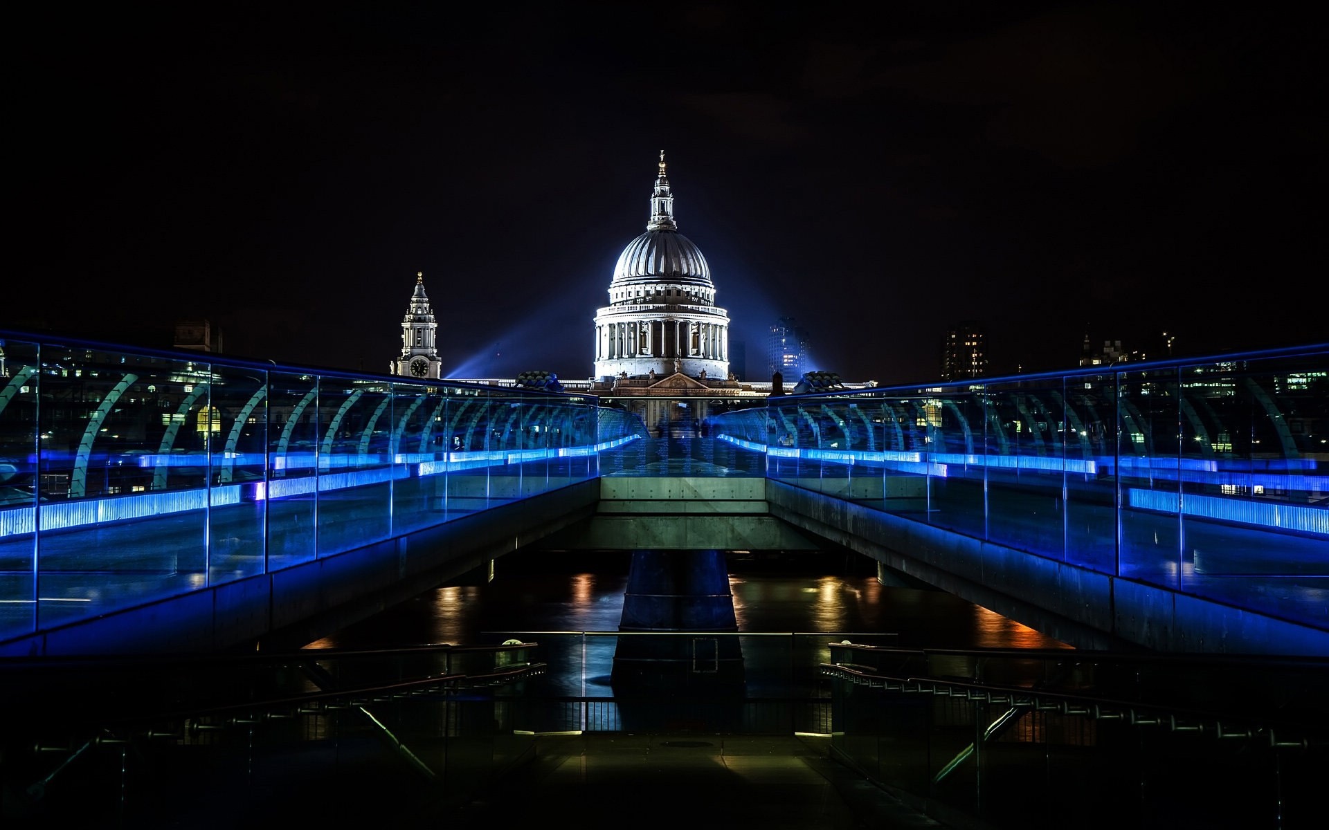 england thames bridge night