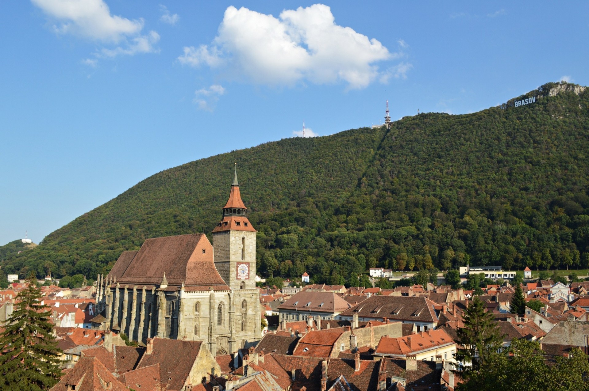 chiesa panorama tetto romania montagne