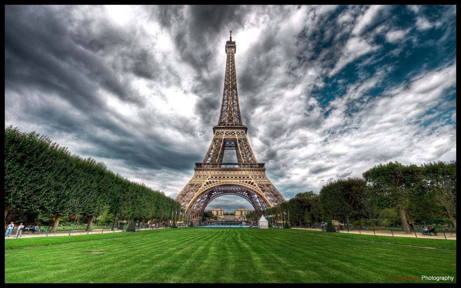 eiffel tower town pari