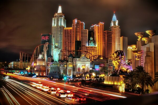 Las Vegas nocą z oświetleniem
