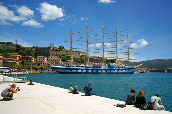 Tourists in the port of the Italian island of Elba