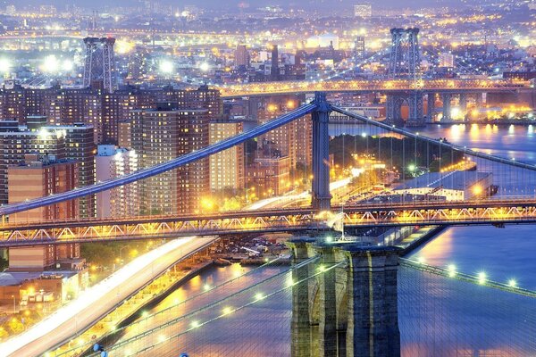 Bridge in New York City at night