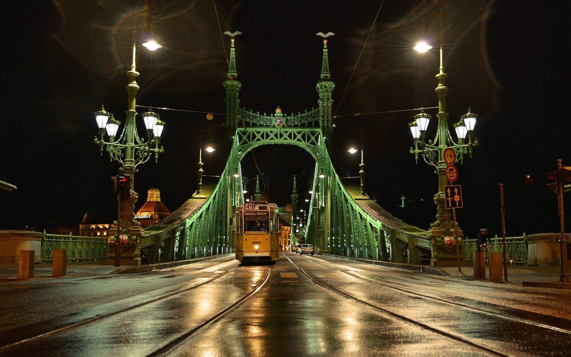 puente budapest noche