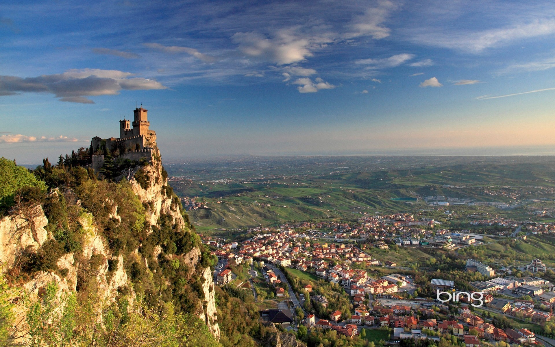 panorama borgo maggiore pierwsza wieża san marino góra monte titano monte titano