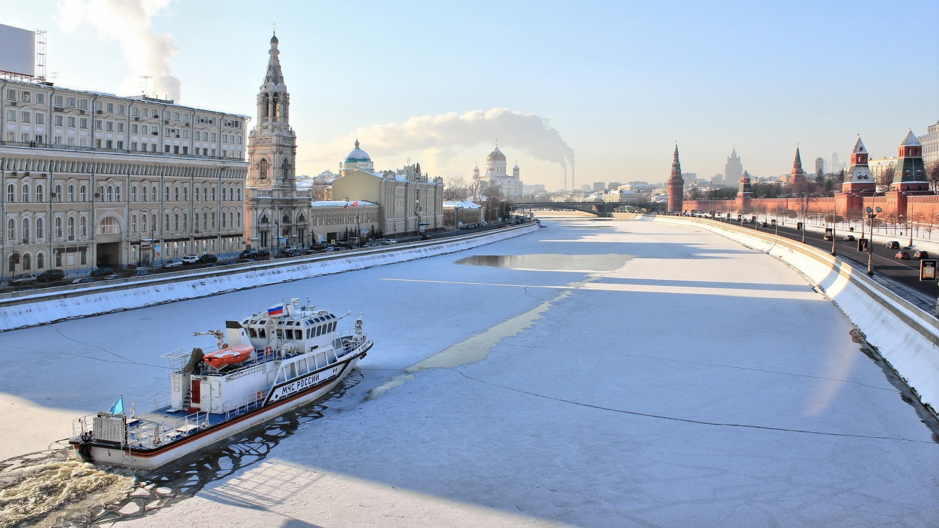 moscow river town winter