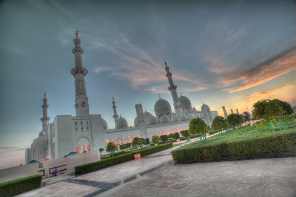 Coucher de soleil Ned par la mosquée Cheikh Zayed