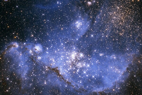 Бескрайний космос, молодые звёзды магеланового облака