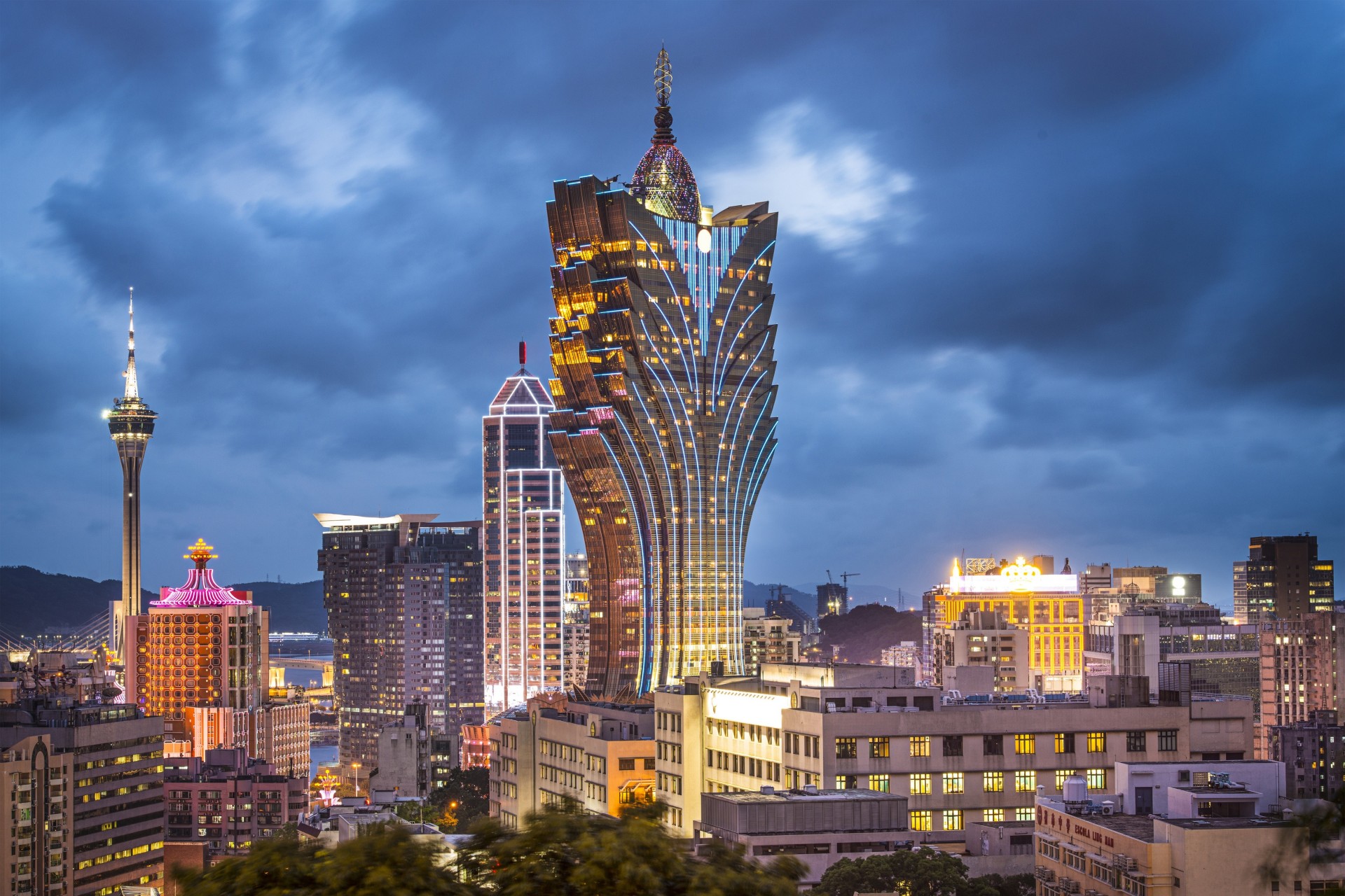 китай небоскреб панорама здание макао grand lisboa hotel ночной город отель