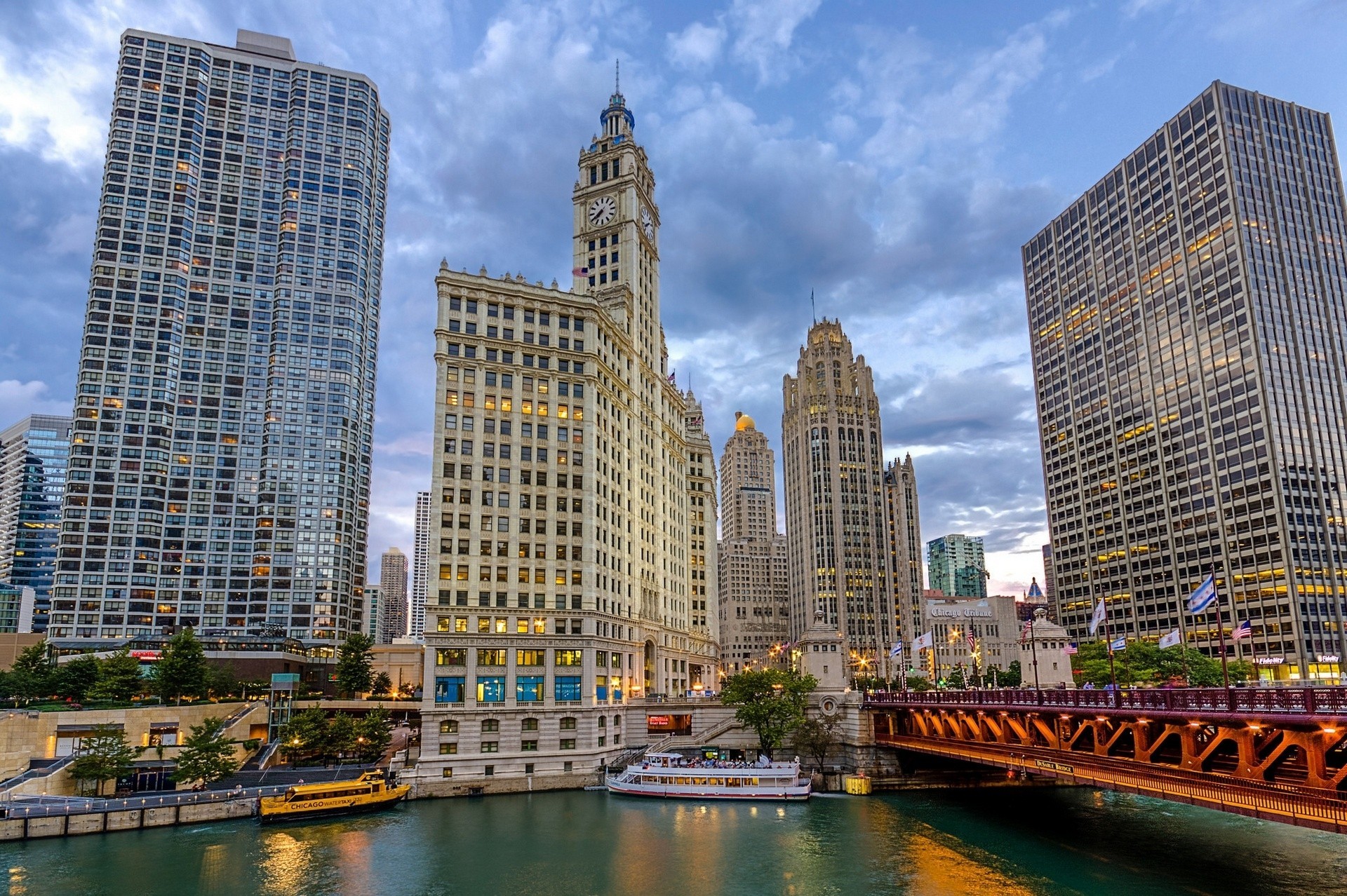 chicago illinois rivière bateau pont gratte-ciel bâtiment navires promenade