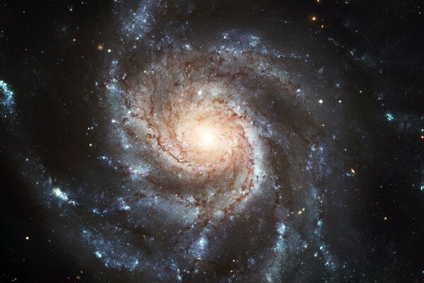 Безкрайняя галактика и красивые звезды
